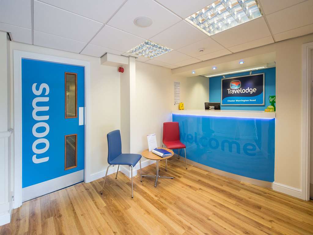 Travelodge Chester Warrington Road İç mekan fotoğraf